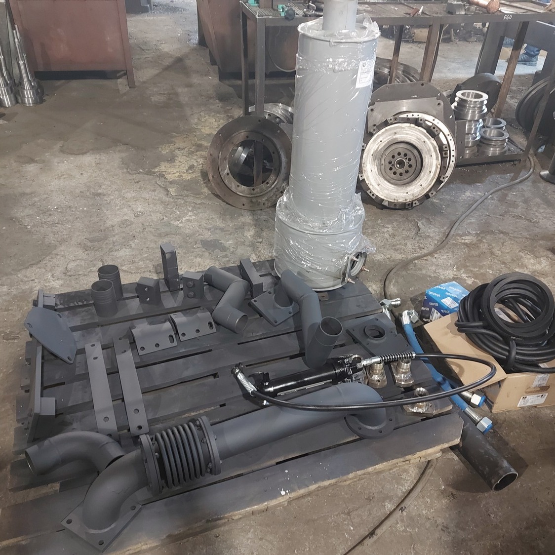 Замена переоснащение переоборудование бульдозера Komatsu D155А с ЯМЗ 7511