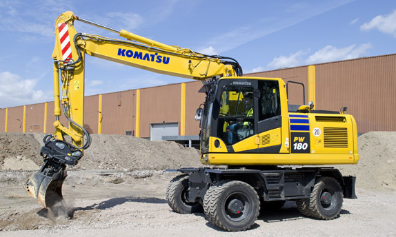 Замена переоснащение переоборудование установка отечественного двигателя на экскаваторе Komatsu PW 180