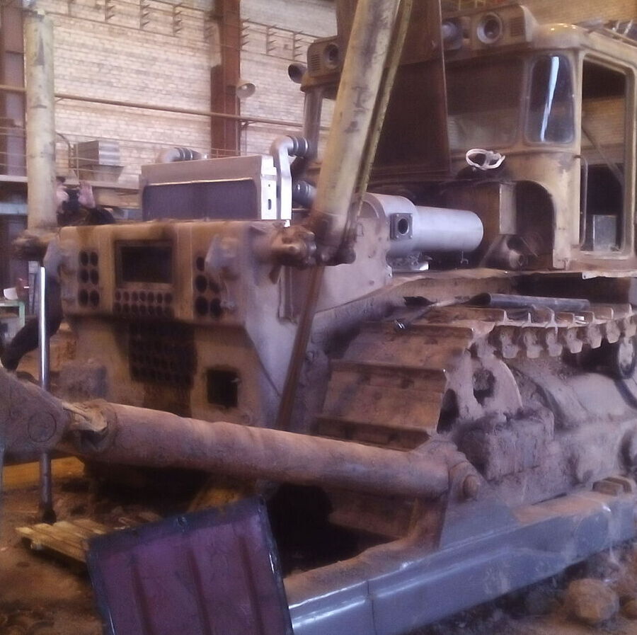 Переоборудование бульдозера ДЭТ 250 с ЯМЗ 7514 Замена переоснащение переоборудование установка отечественного двигателя на бульдозере ДЭТ 250