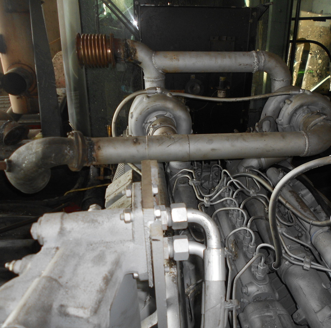 Замена переоснащение переоборудование трактора Buhler Versatile 535 с двигателем ЯМЗ 240 НМ2