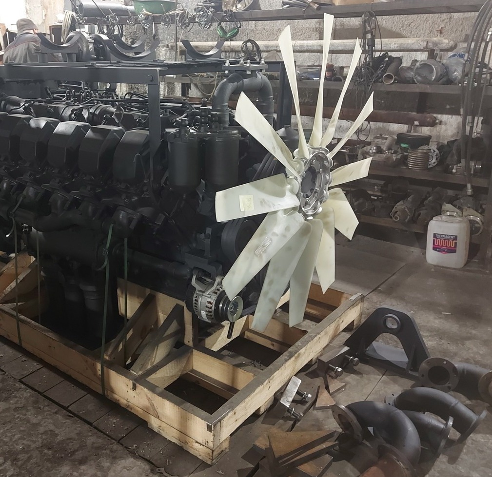 Замена переоснащение переоборудование установка отечественного двигателя на погрузчик Caterpillar 992В