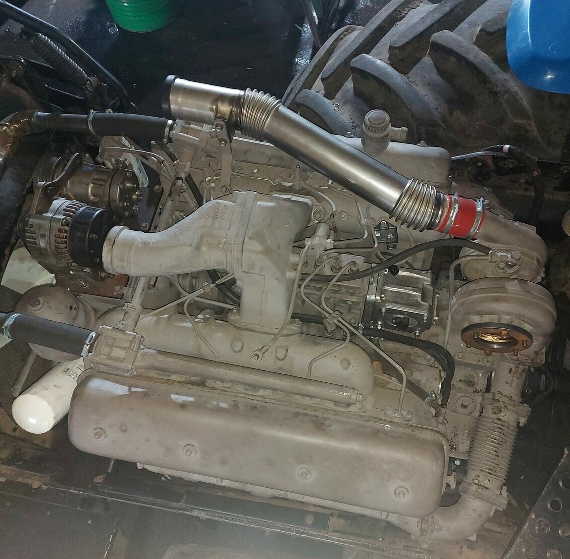 Замена переоснащение переоборудование трактора Установленный двигатель ЯМЗ 7511 на трактор New Holland TJ 450 с ЯМЗ 7511