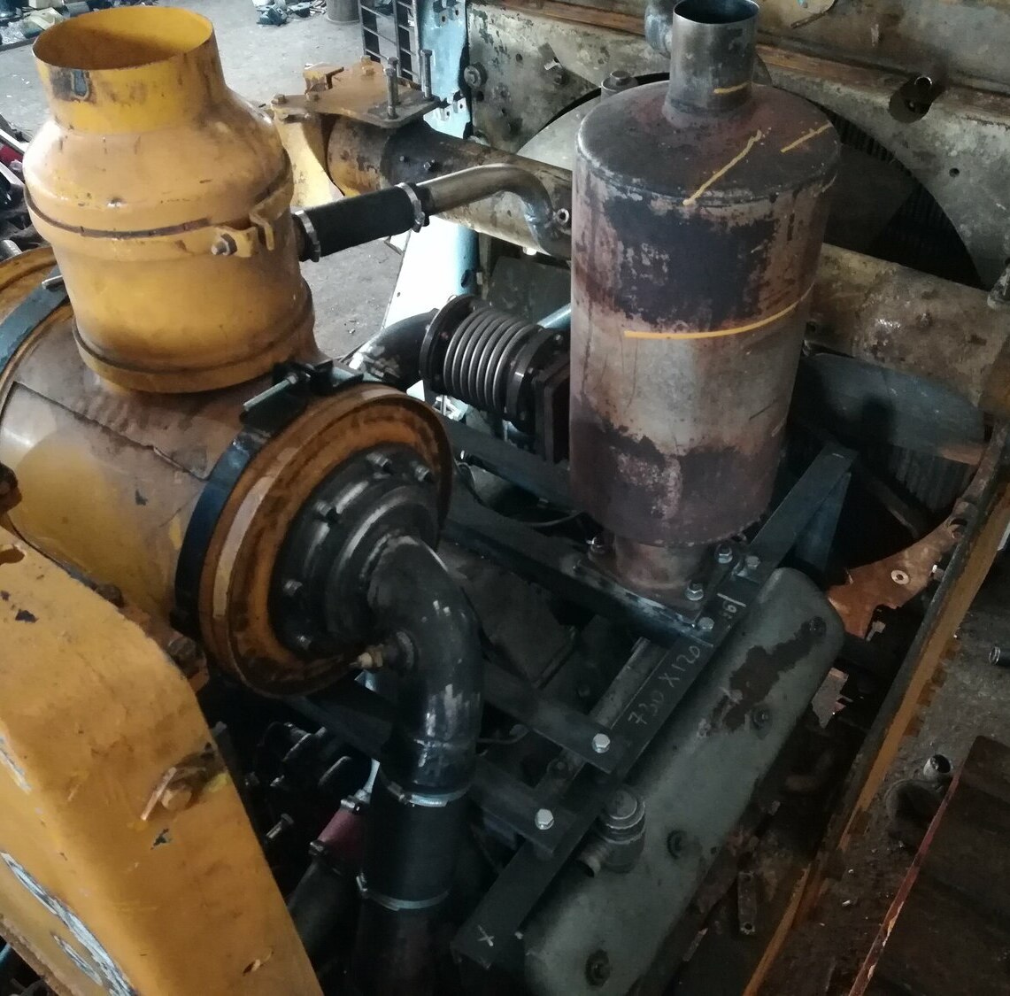 Замена переоснащение переоборудование установка отечественного двигателя на бульдозер Mitsuber MB 230R Brandenburg