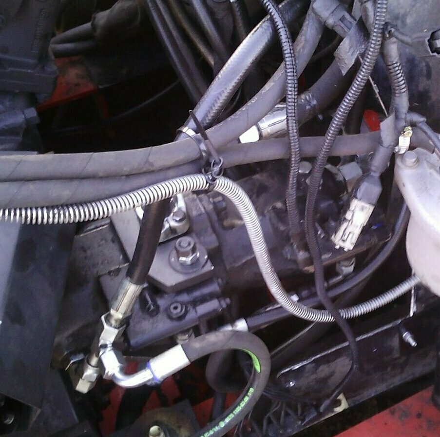 Замена переоснащение переоборудование трактора Buhler Versatile 535 с двигателем ТМЗ 8486.10-05