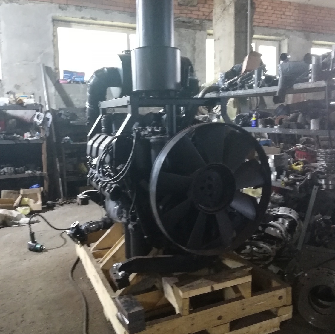 Замена переоснащение переоборудование бульдозера Komatsu D155А-5 с ТМЗ 8481